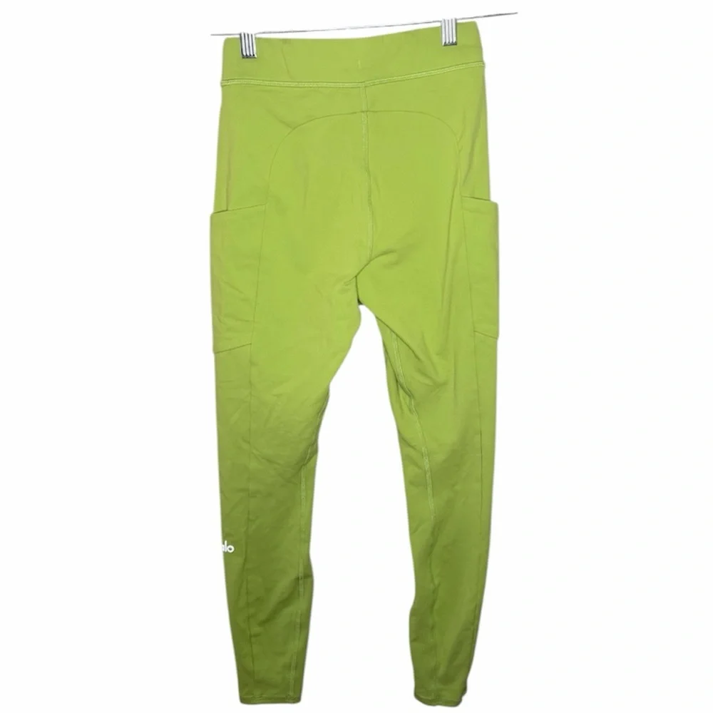 ALO‎ Yoga 7/8 High-Waist Checkpoint Leggings in Green Apple